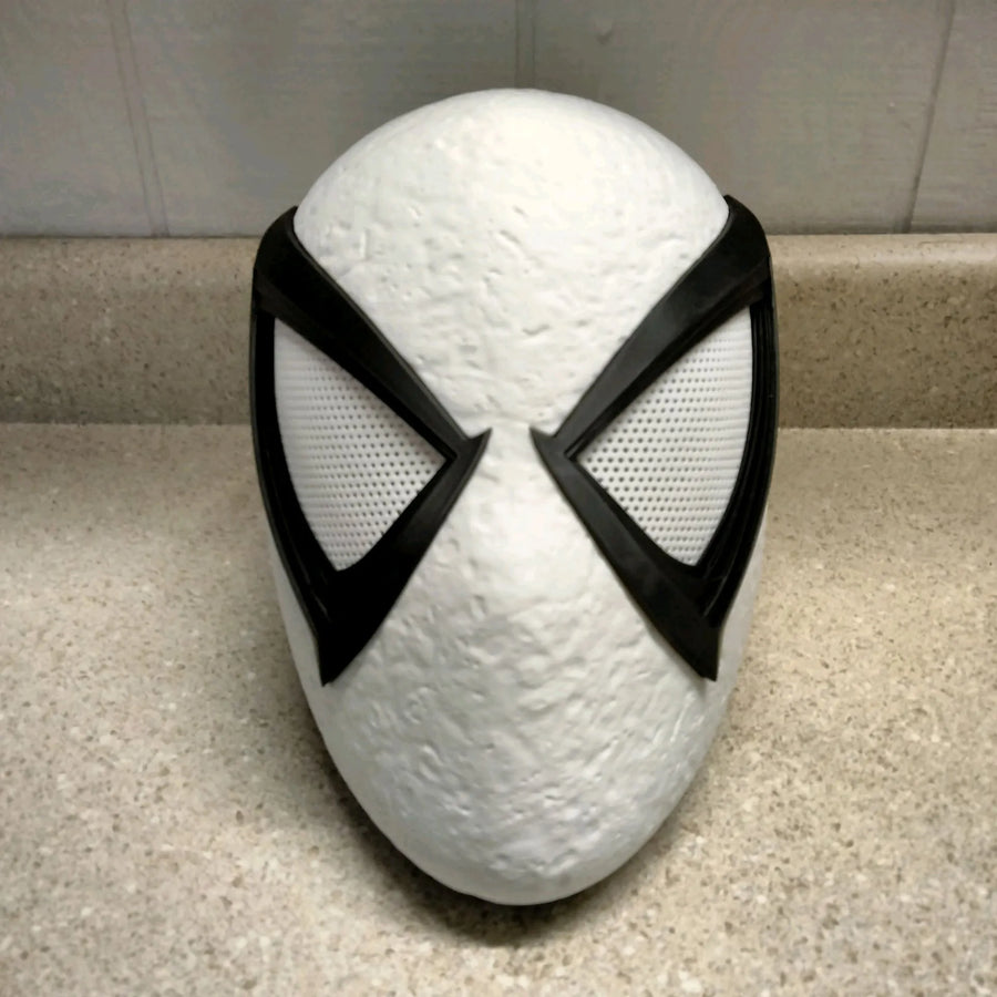 Spider-Man – White Suit Mask – view 2
