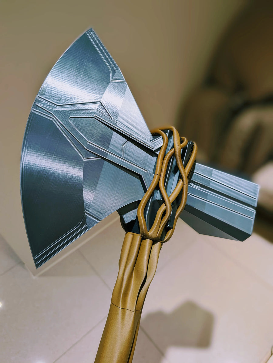 Thor – Stormbreaker Replica