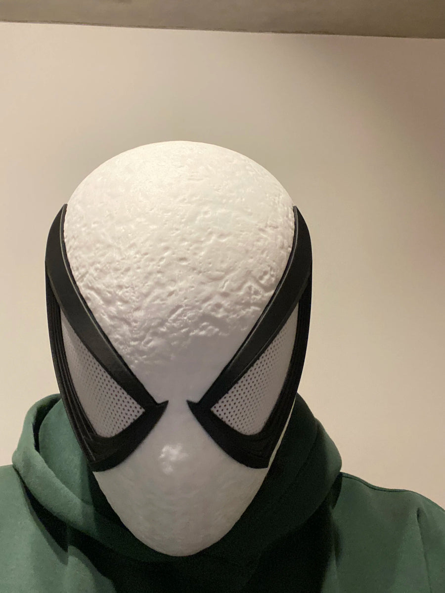 Spider-Man – White Suit Mask – view 5