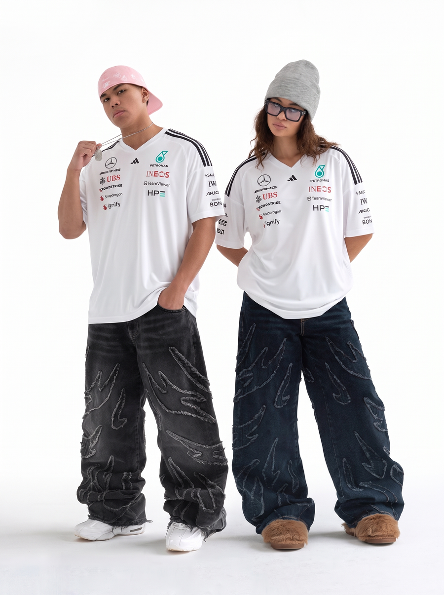 Mercedes - AMG Petronas Formula 1 Team Driver V-Neck Oversized Tee - White