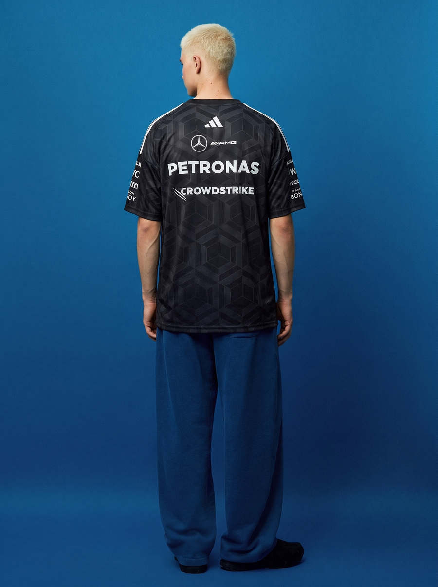 Mercedes - AMG Petronas Formula 1 Team Driver V-Neck Oversized Tee - Black